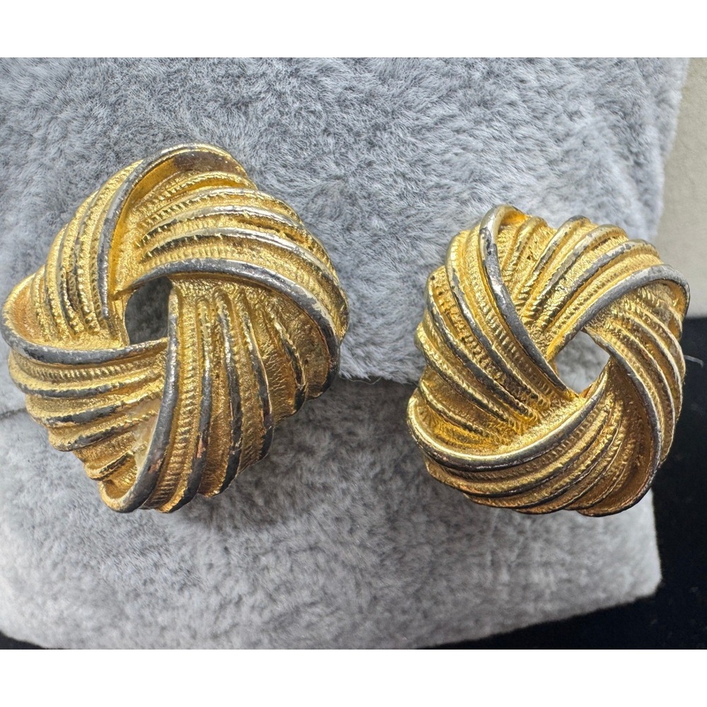 Gay Boyer Vintage Two Tone Gold Silver Textured Swirl Knot Clip On Earrings 1in